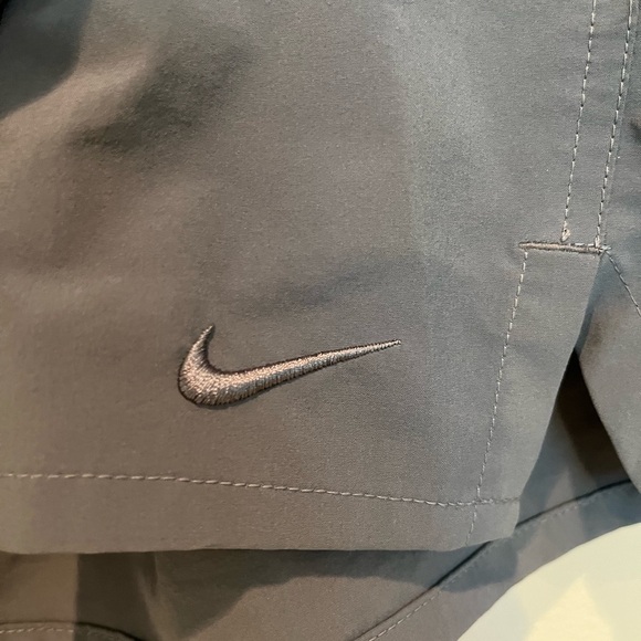 Nike Gray Athletic Shorts Lightweight Performance Fit - Picture 3 of 4